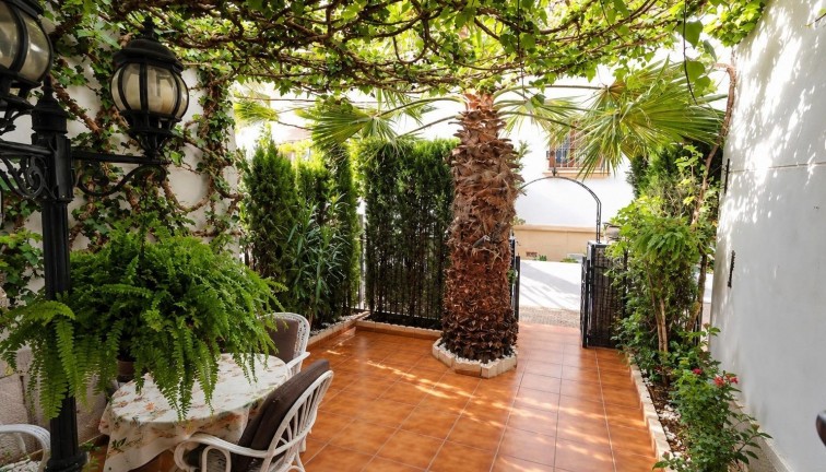 Jälleenmyynti - Duplex-asunto - Orihuela Costa - PAU 8