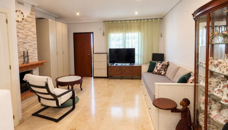Jälleenmyynti - Duplex-asunto - Orihuela Costa - PAU 8