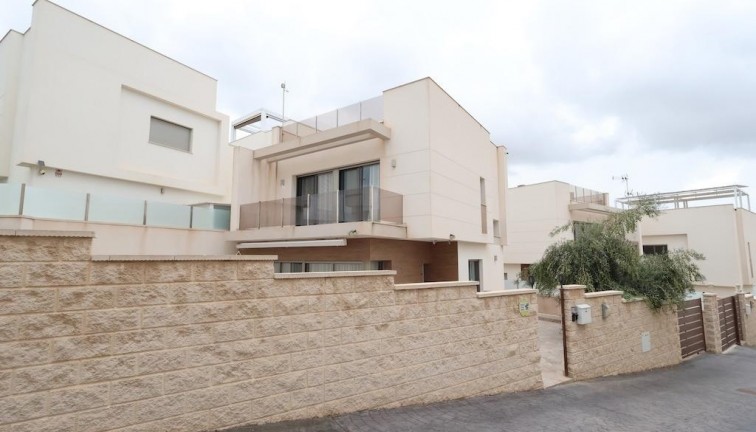 Reventa - Chalet - Orihuela Costa - Villamartín