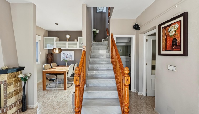 Återförsäljning - Bungalow - Orihuela Costa - Lomas de Don Juan