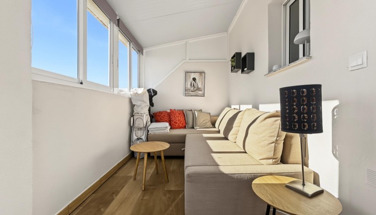 Återförsäljning - Bungalow - Orihuela Costa - Lomas de Don Juan