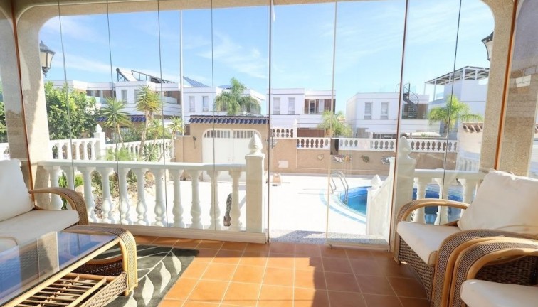Reventa - Chalet - Orihuela Costa - Villamartín