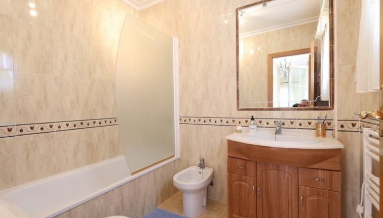 Reventa - Chalet - Orihuela Costa - Villamartín