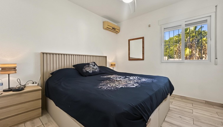 Resale - Chalet - Pilar de la Horadada - Pinar de Campoverde
