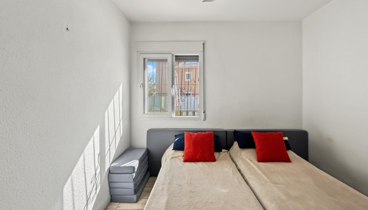 Resale - Chalet - Pilar de la Horadada - Pinar de Campoverde