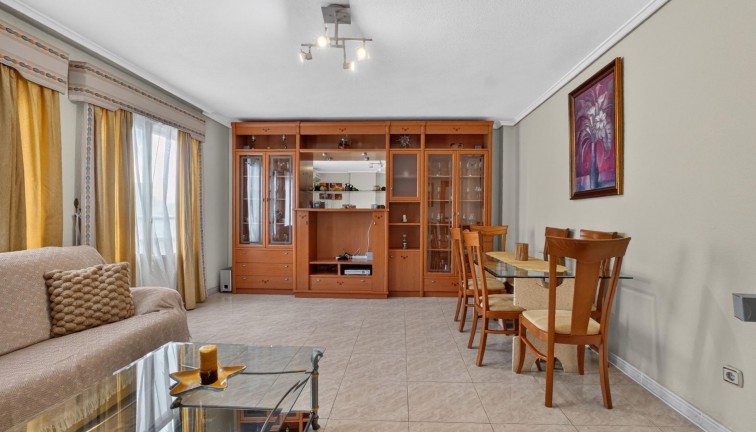 Reventa - Apartamento / piso - Torrevieja