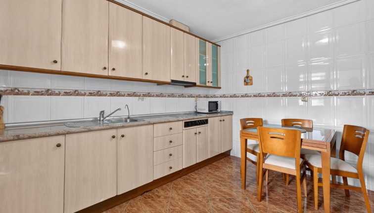 Reventa - Apartamento / piso - Torrevieja