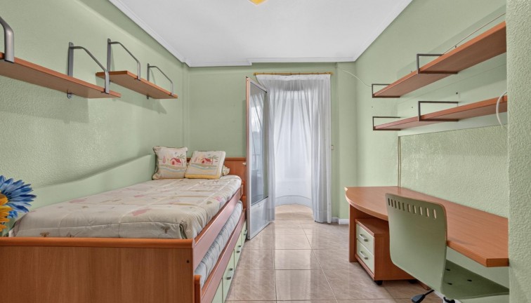 Reventa - Apartamento / piso - Torrevieja
