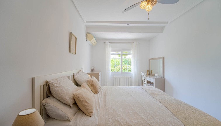 Reventa - Chalet - Orihuela Costa - Villamartín