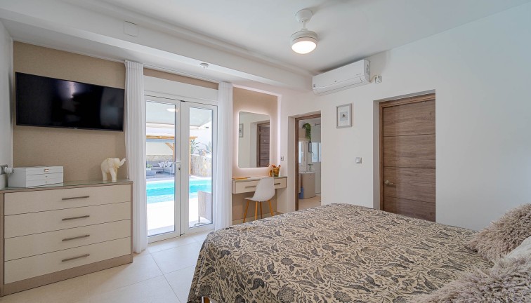 Reventa - Chalet - Orihuela Costa - Villamartín