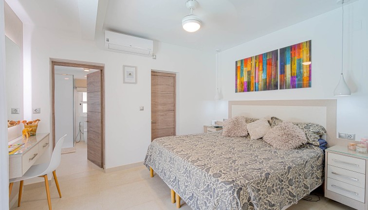 Reventa - Chalet - Orihuela Costa - Villamartín