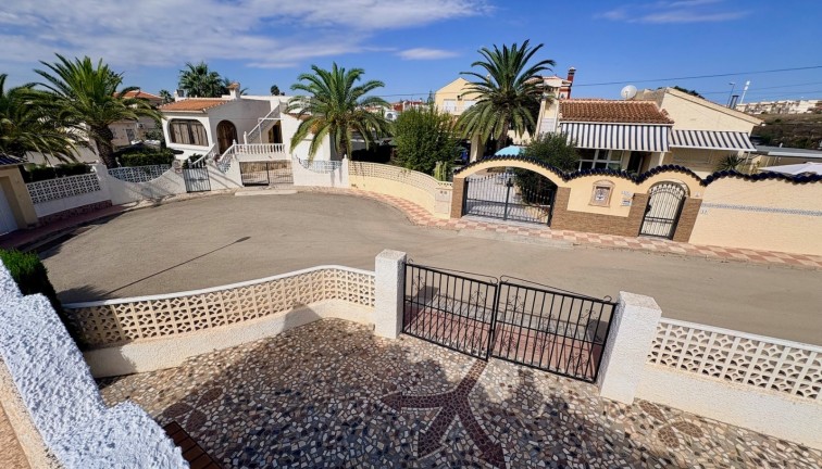 Jälleenmyynti - Erillistalo - Rojales - Ciudad quesada