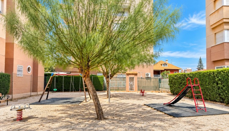 Resale - Duplex apartment - Torrevieja