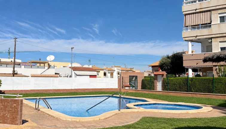 Resale - Duplex apartment - Torrevieja