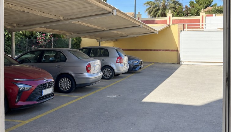 Resale - Duplex apartment - Torrevieja