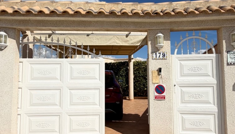 Reventa - Chalet - Orihuela Costa