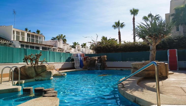 Jälleenmyynti - Asunto - Ylimmän kerroksen asunto - Orihuela Costa - Cabo Roig