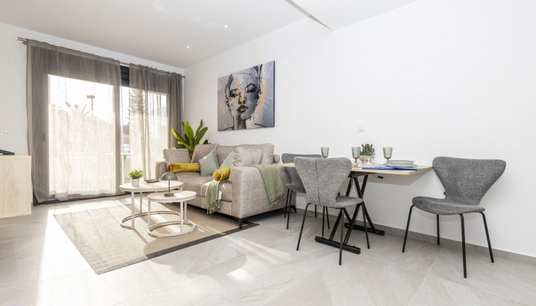 Uudistuotanto - Asunto - Torrevieja - Nueva Torrevieja