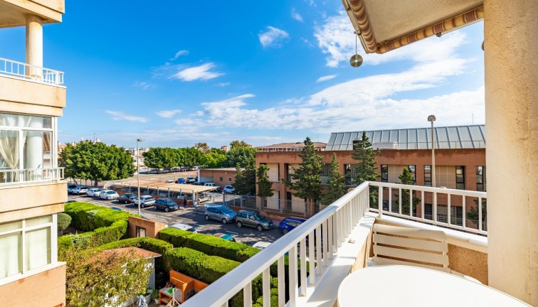 Resale - Duplex apartment - Torrevieja
