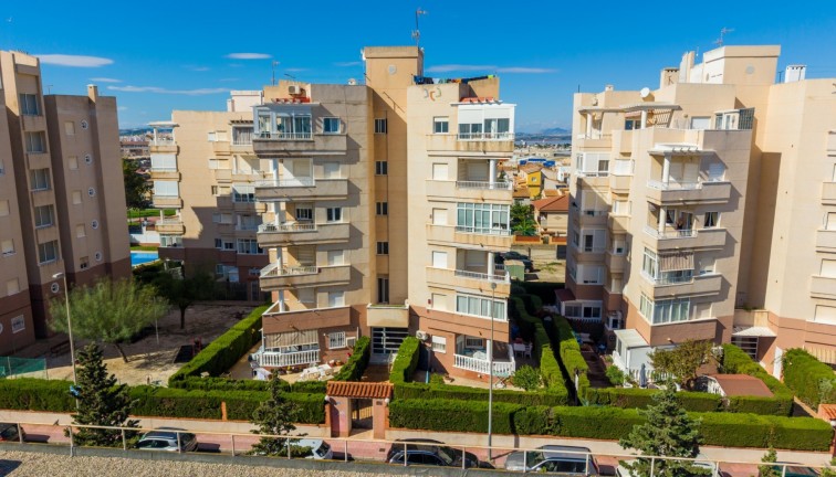 Resale - Duplex apartment - Torrevieja