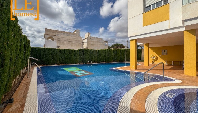 Jälleenmyynti - Asunto - Orihuela Costa - Villamartín