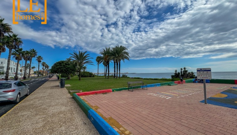 Jälleenmyynti - Paritalo/Rivitalo - Torrevieja - La veleta