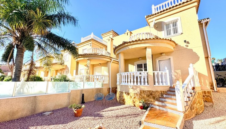 Resale - Semi-Detached - Ciudad quesada - La Marquesa