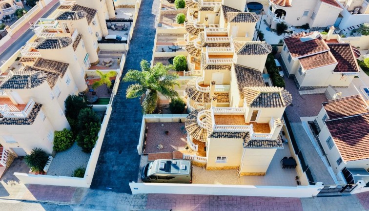 Resale - Semi-Detached - Ciudad quesada - La Marquesa
