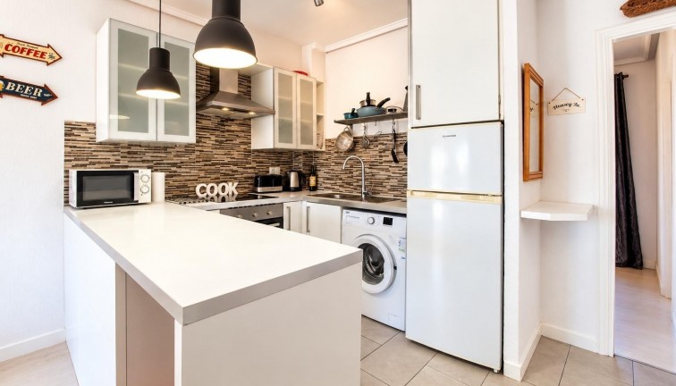 Resale - Apartment - Cabo Roig