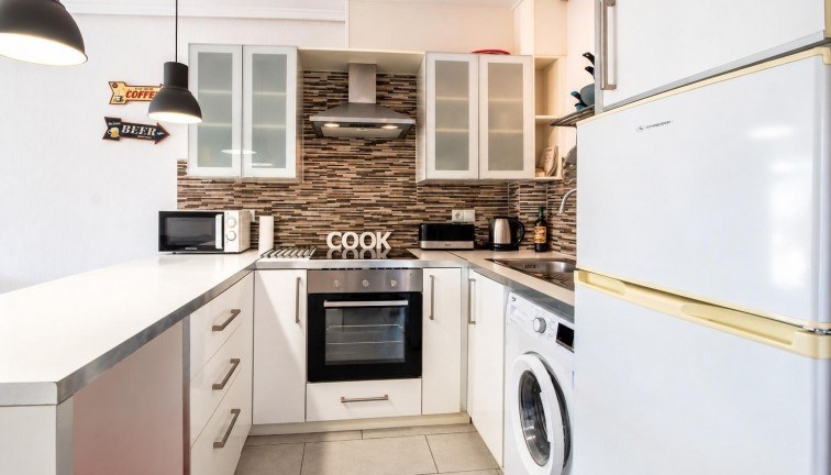 Resale - Apartment - Cabo Roig