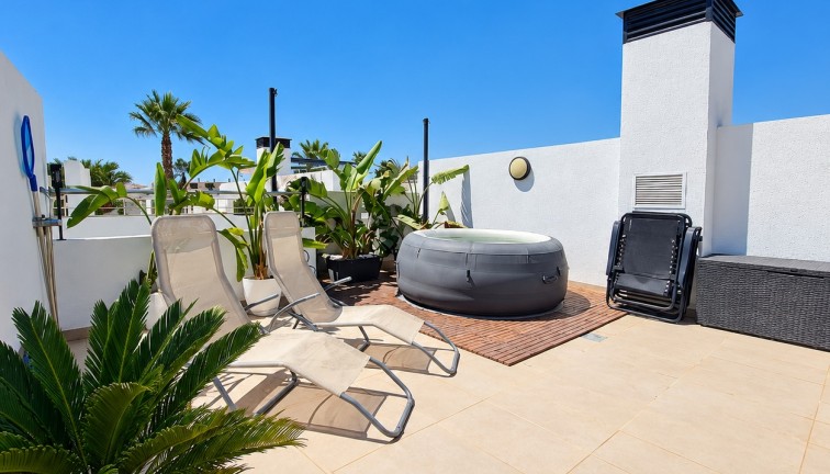 Resale - Chalet - Orihuela Costa - Villamartín