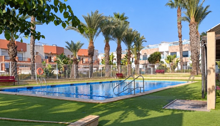 Resale - Chalet - Orihuela Costa - Villamartín
