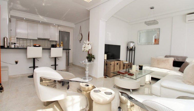 Jälleenmyynti - Paritalo/Rivitalo - Villamartín