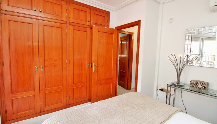 Jälleenmyynti - Paritalo/Rivitalo - Villamartín