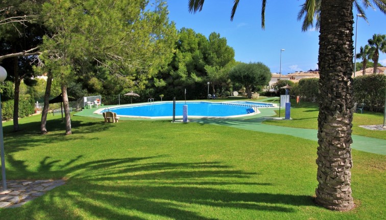 Jälleenmyynti - Paritalo/Rivitalo - Villamartín