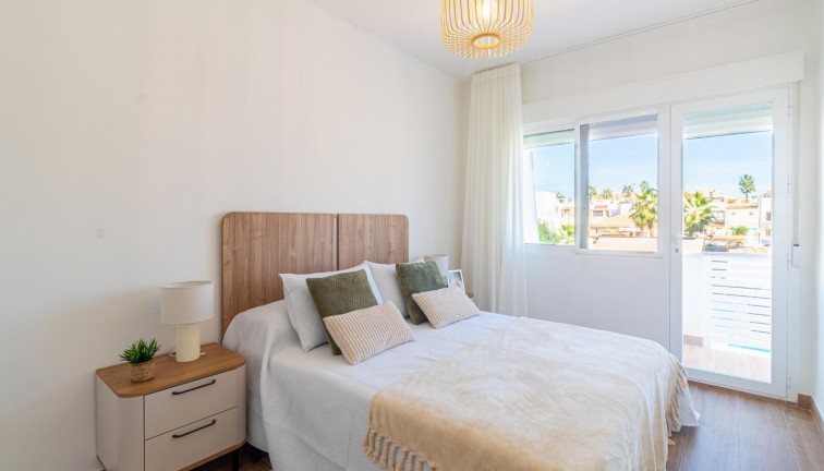 Jälleenmyynti - Paritalo/Rivitalo - Torrevieja - Los Frutales
