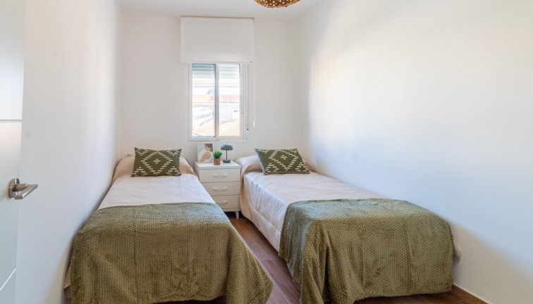 Jälleenmyynti - Paritalo/Rivitalo - Torrevieja - Los Frutales