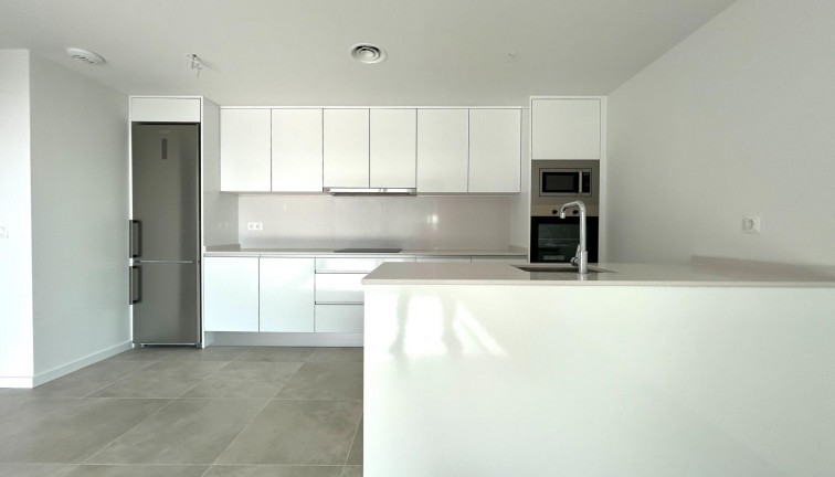Resale - Apartment - Orihuela Costa - Campoamor