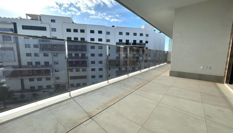 Resale - Apartment - Orihuela Costa - Campoamor