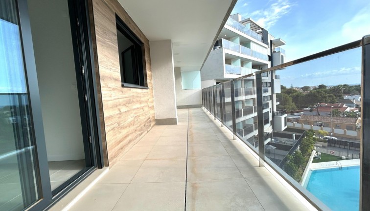 Resale - Apartment - Orihuela Costa - Campoamor