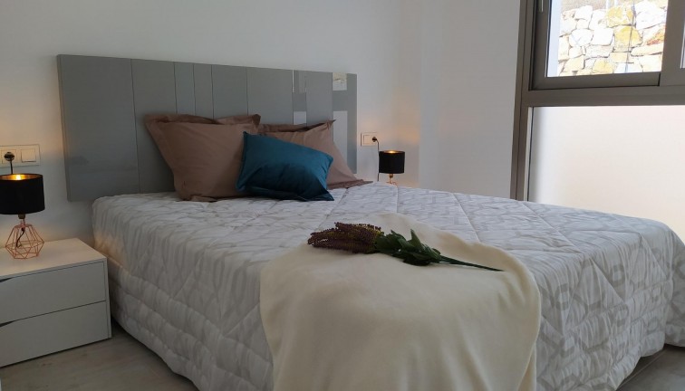 Uudistuotanto - Erillistalo - Orihuela Costa - Villamartín