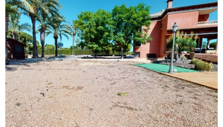 Resale - Chalet - Elche