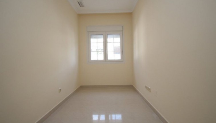 Resale - Chalet - Orihuela Costa - Cabo Roig