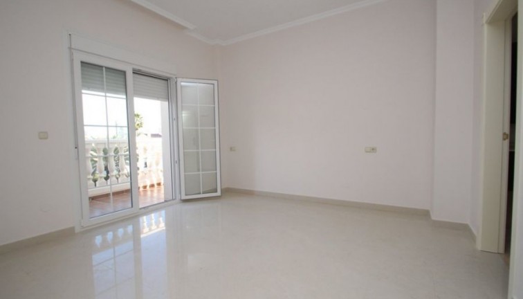 Resale - Chalet - Orihuela Costa - Cabo Roig