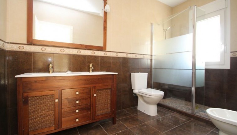 Resale - Chalet - Orihuela Costa - Cabo Roig