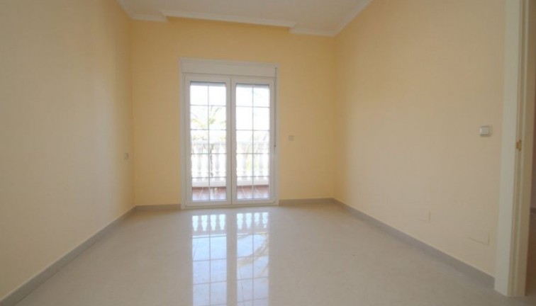 Resale - Chalet - Orihuela Costa - Cabo Roig