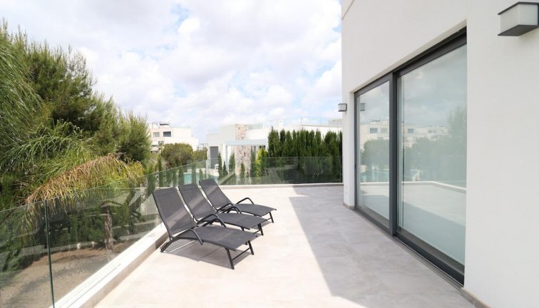 Resale - Chalet - Orihuela Costa - Campoamor