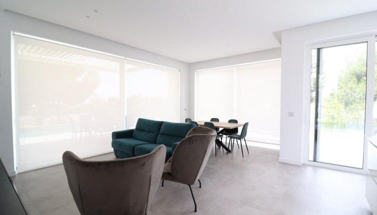 Resale - Chalet - Orihuela Costa - Campoamor