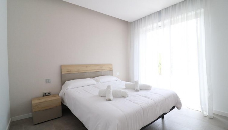 Resale - Chalet - Orihuela Costa - Campoamor