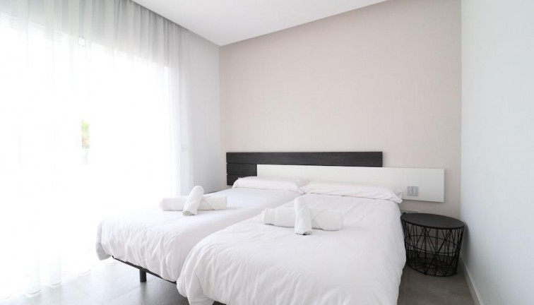 Resale - Chalet - Orihuela Costa - Campoamor